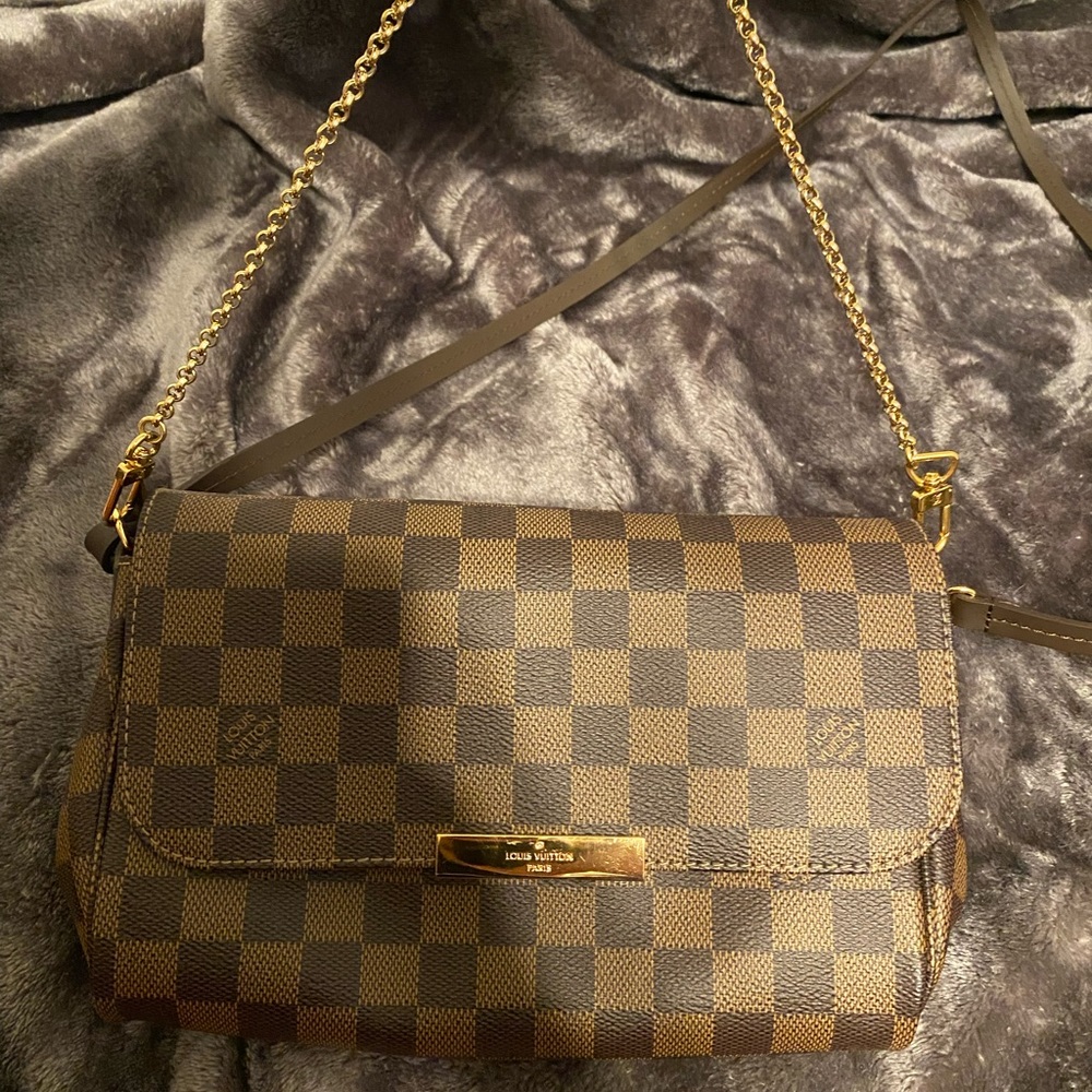 Authentic Louis Vuitton favorite mm damier ebene